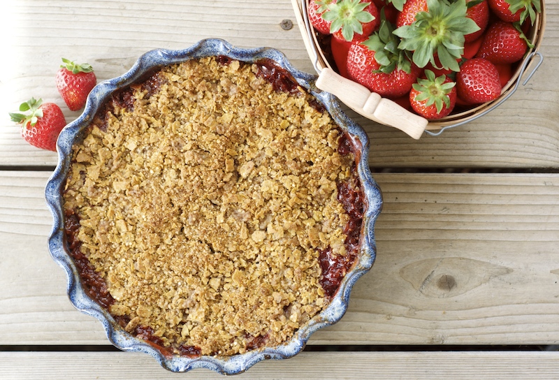 This strawberry rhubarb crisp captures the fruity spring bounty at its best!